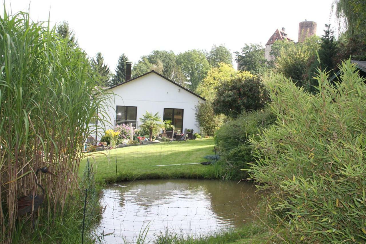 Apartment Mit Burgblick Im Gruenen, Familie Held Burgthann Exterior photo